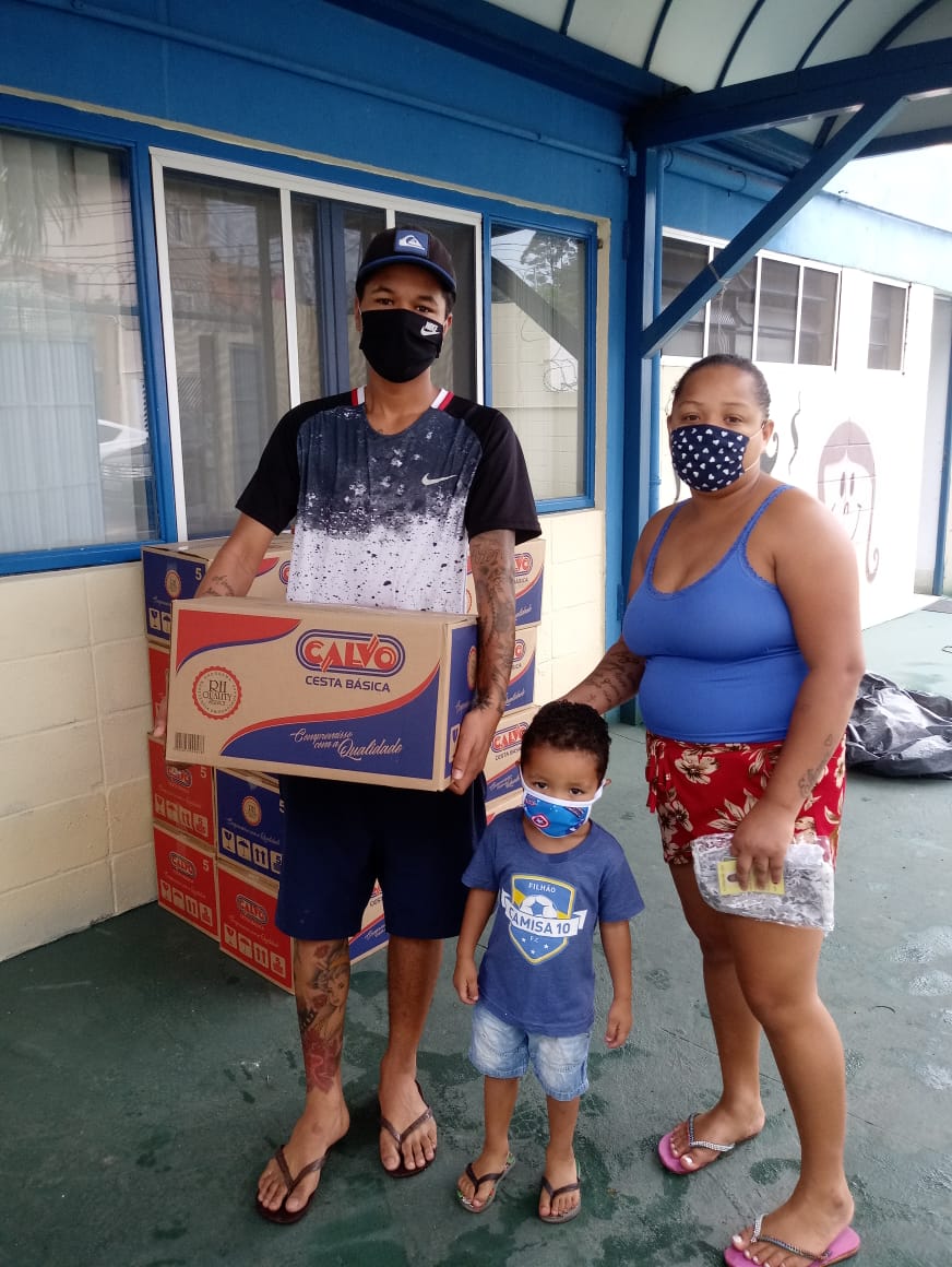 500 cestas doadas